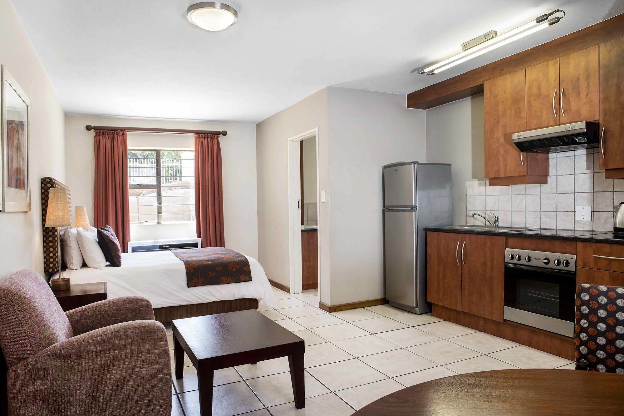 Faircity Grosvenor Gardens Pretoria Ngoại thất bức ảnh